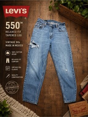 Levi’s Women’s 550 ’92 Jeans W29 L30 Light Wash Distressed Relaxed Taper